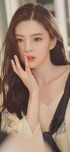 假扮美人鱼视频